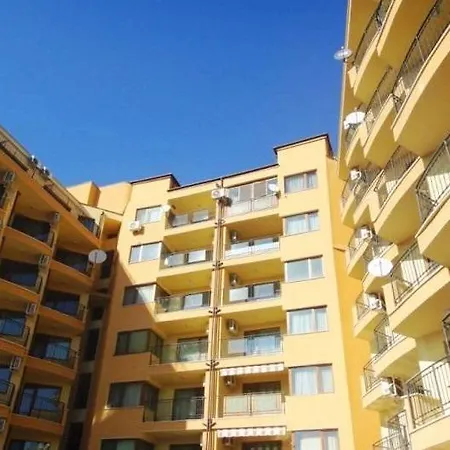 Amadeus 5 In Apartment